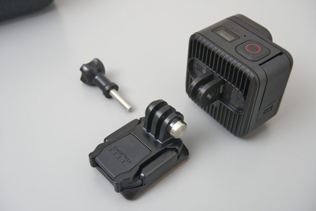 GoPro HERO11 miniの購入レビュー！バッテリー交換や操作性、設定しやすさを通常モデルと比較します
