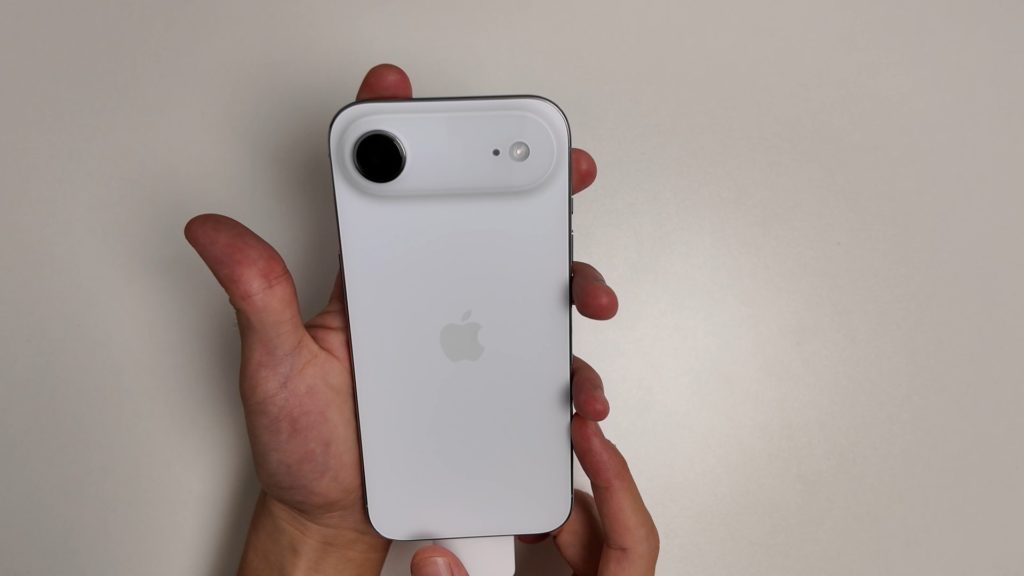 【iPhone Air】薄さはメリットじゃ無い。本当のメリットって...。【ガジェットレビュー】