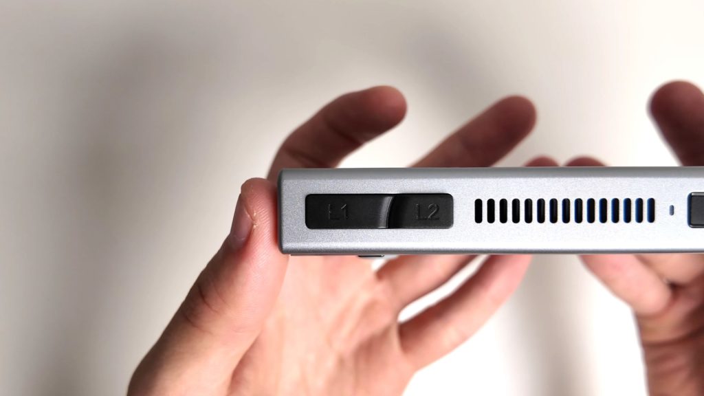 【AYANEO POCKET MICRO】さながら金属の塊。小さな筐体大きな可能性【ガジェットレビュー】