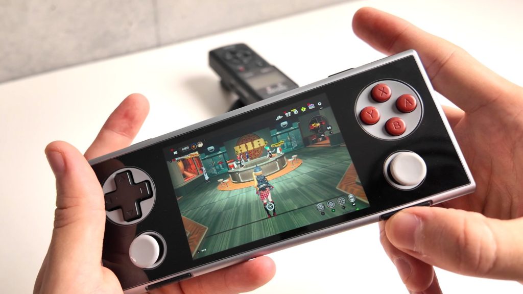 【AYANEO POCKET MICRO】さながら金属の塊。小さな筐体大きな可能性【ガジェットレビュー】