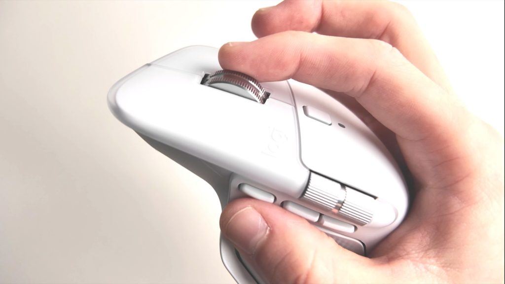 【Logicool】6年ぶりの新モデルMX MASTER4には残念ながら欠点が見つからない【ガジェットレビュー】
