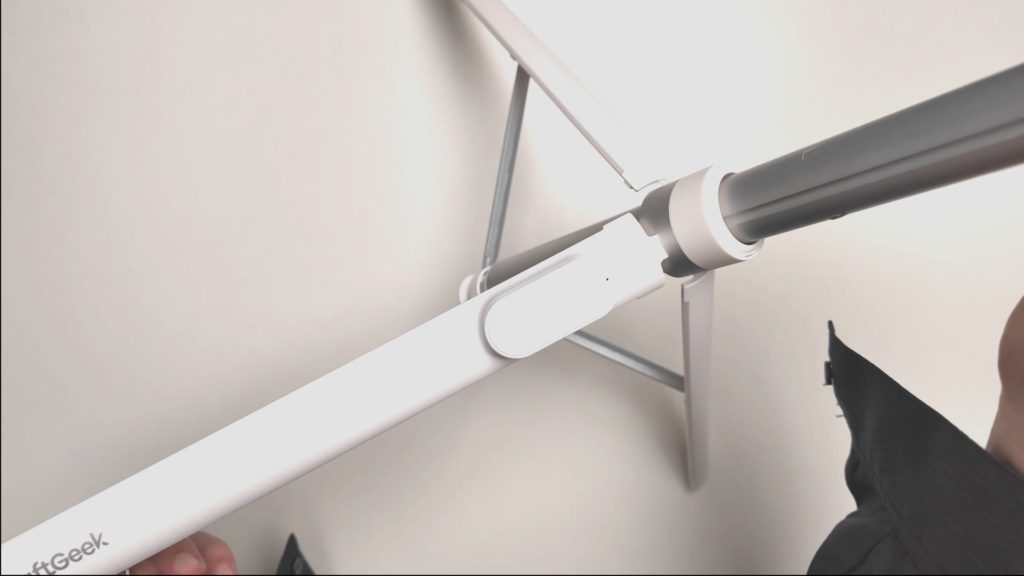 【KraftGeek】MagSafe三脚「JustTap」を徹底レビュー！片手で展開、置くだけ装着。これ、理想のスマホ三脚かもしれません【PR】